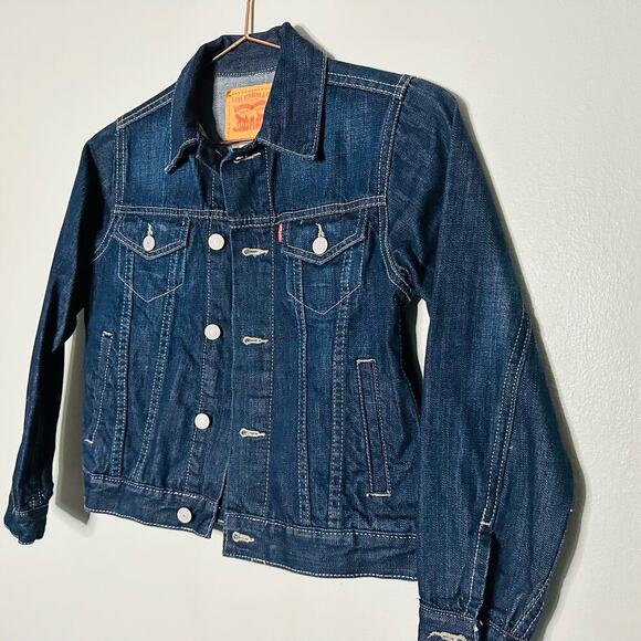 Levi’s Denim Dark Wash Jacket Two Pocket Front Button Up Jacket size Small - Picture 3 of 7
